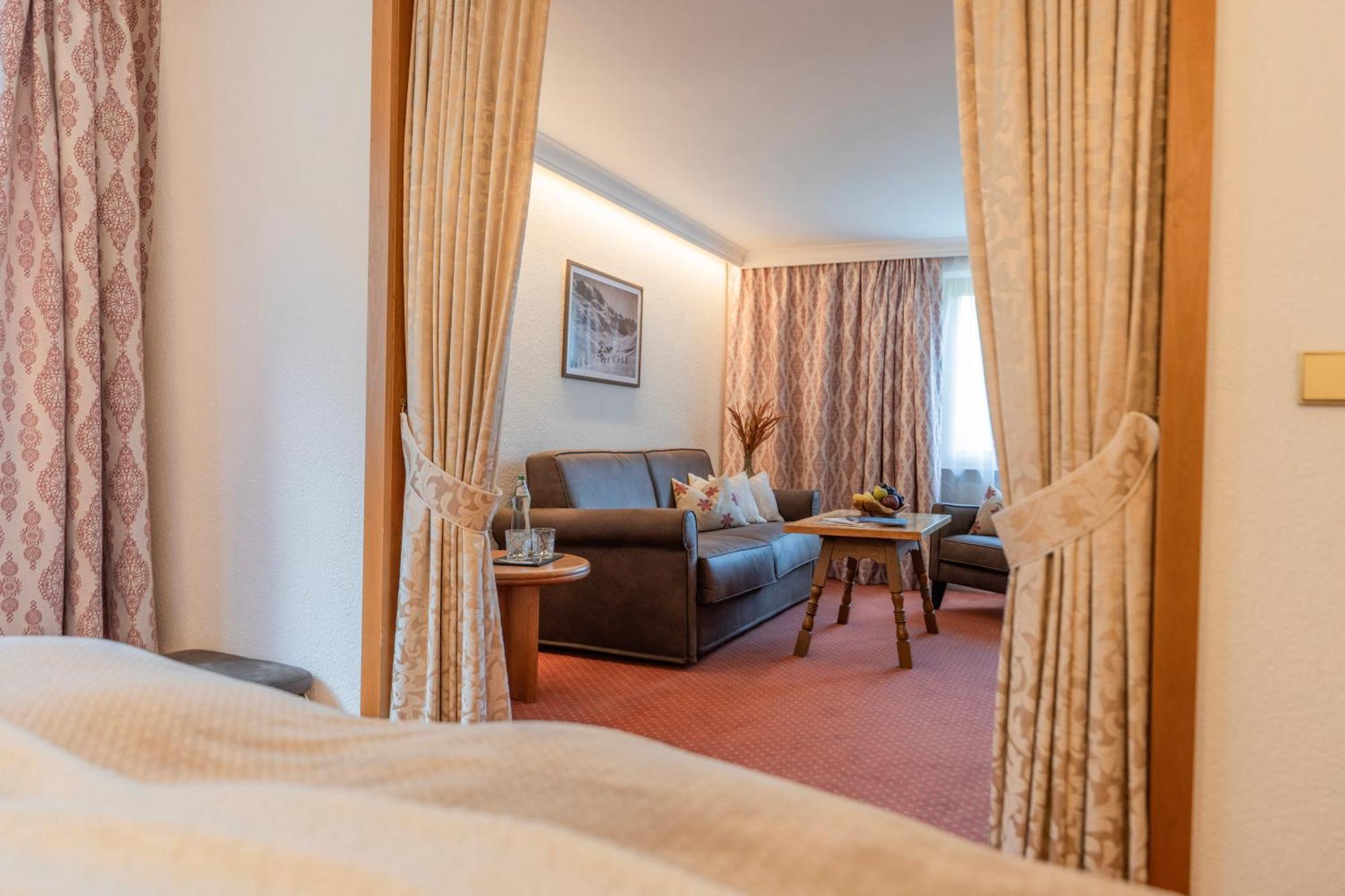 Hotel Ulli Zuers ภายนอก รูปภาพ